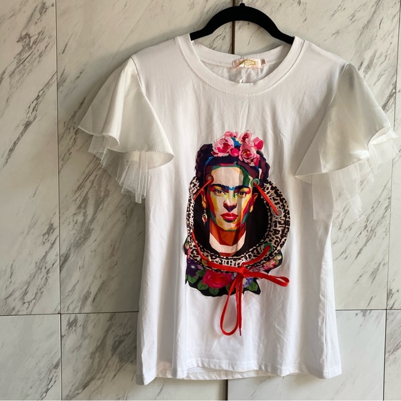 3/$60 NEW Frida Kahlo Tulle Ruffle Short Sleeve Graphic Tee SZ S - Picture 1 of 6